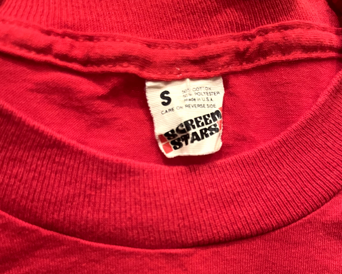 Tag of red coca-cola short sleeve tee.